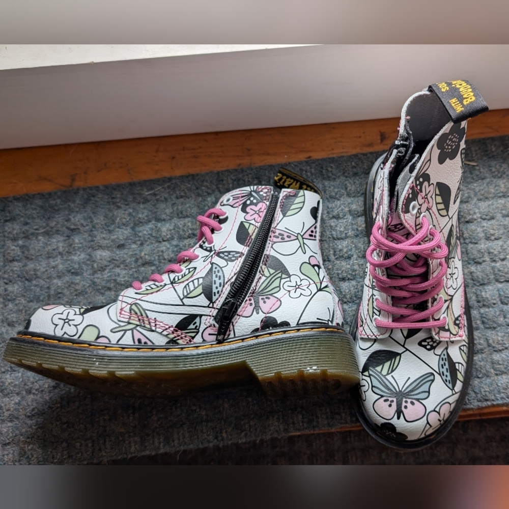 Dr Martens 1460 Pascal Kids Boot Size 1